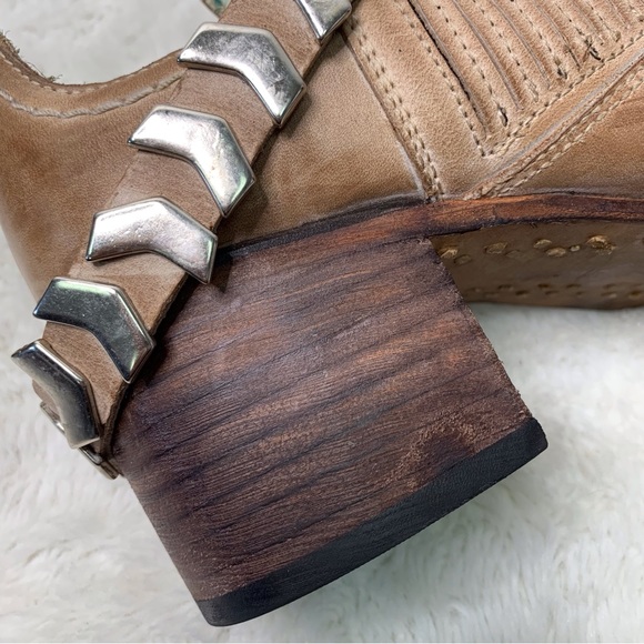 Free Bird by Steven Women's Blade In Taupe Chain Ankle Booties Size 7 - Picture 6 of 15